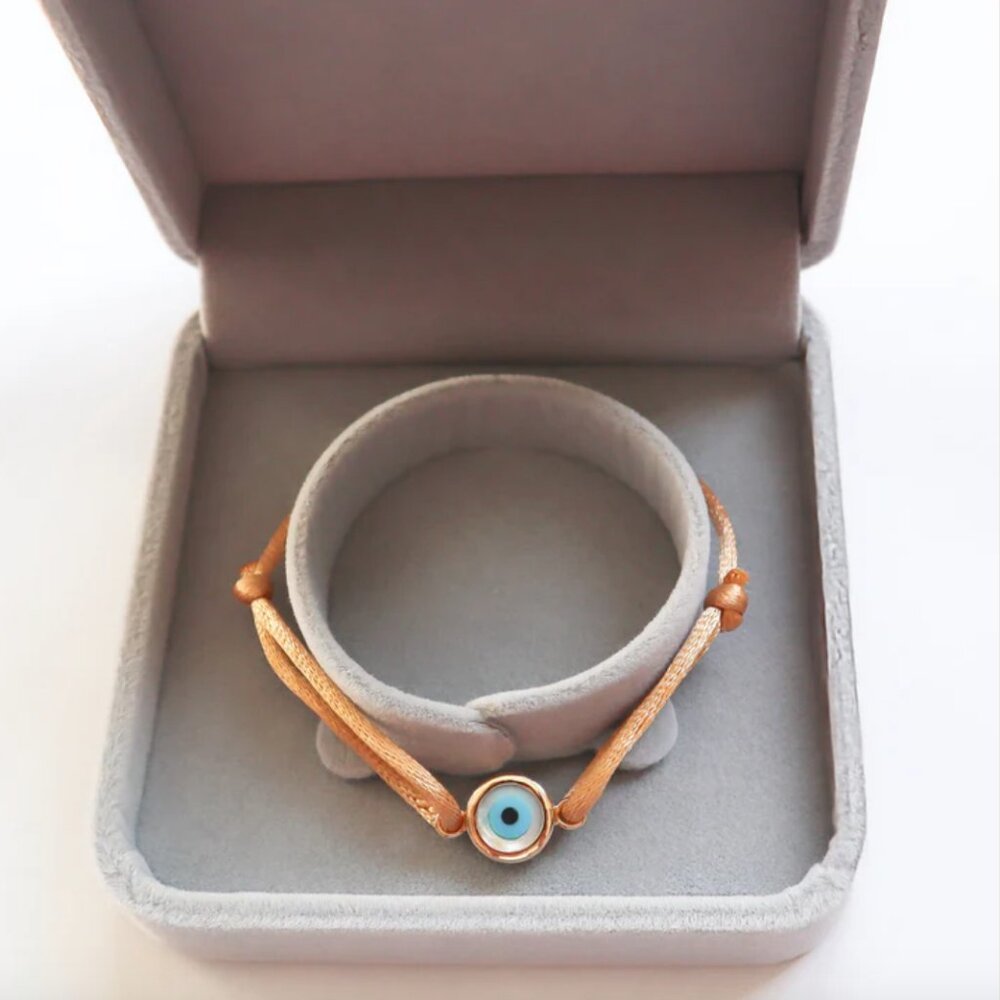 18k Gold Evil Eye Bracelet - Picture 3 of 3